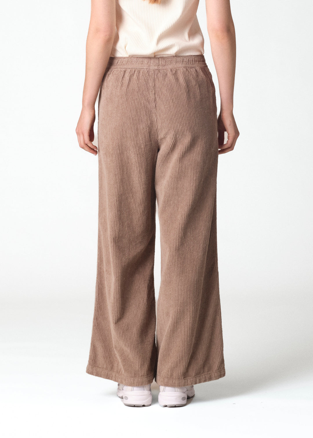 Cordhose Kaja Cashew von Klitmøller Collective Ansicht 3