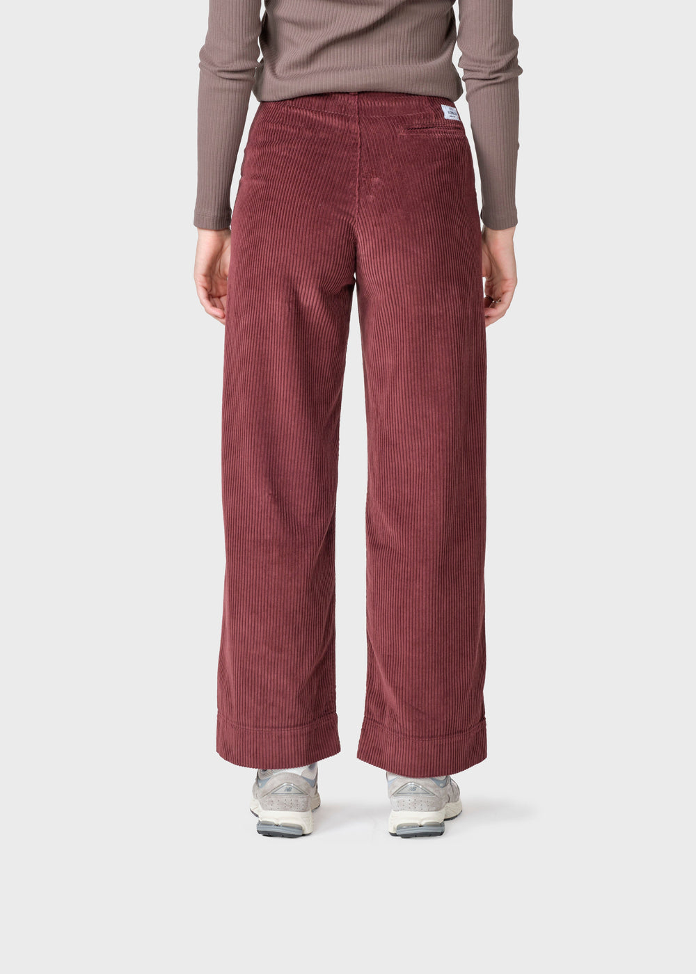 Cordhose Lydia Jumbo Burgundy von Klitmøller Collective Ansicht 2