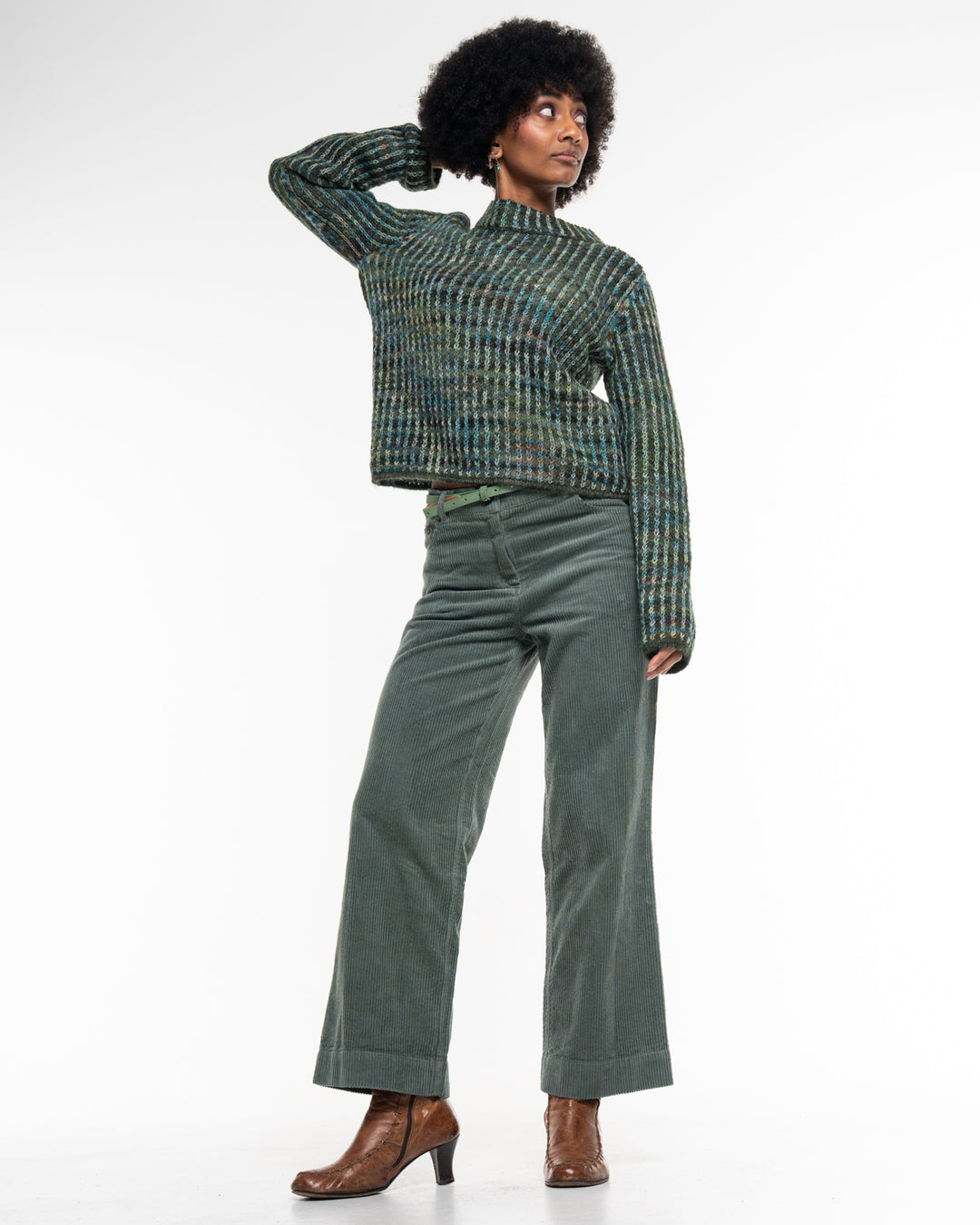 Hose Cablecord Culotte Balsam von Alma & Lovis, Ganzkörperansicht