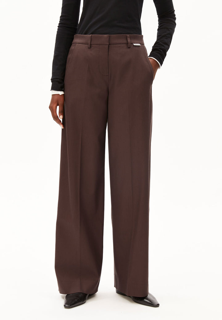 Hose LEANDRAA Wide Leg Claystone von Armedangels Vorderansicht