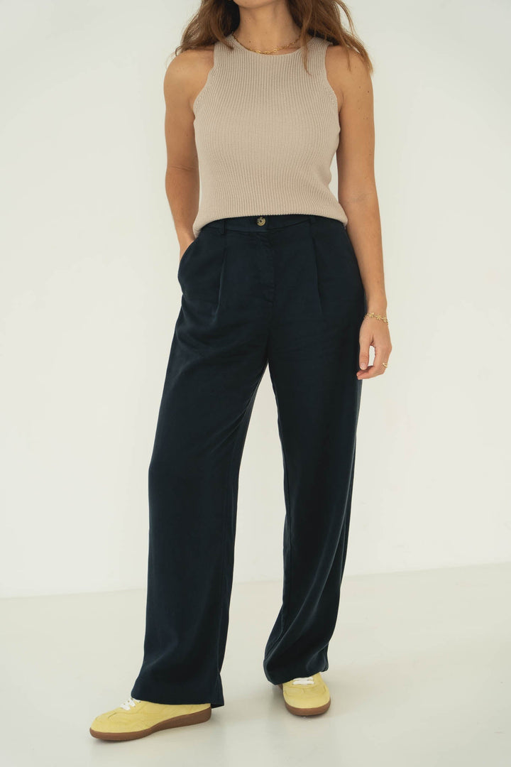 Hose Mara Tencel Trousers Pearl – NÄZ – Zweiblatt 5