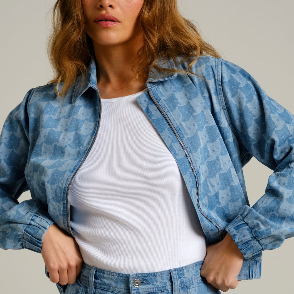 Jacket Sunna Denim Pepita Cats Light Blue – Dedicated – Zweiblatt 1