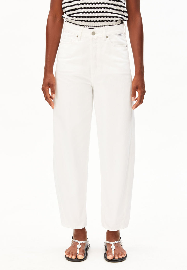 Jeans BAARLY HIGH WAIST BARREL White – ArmedAngels – Zweiblatt 1