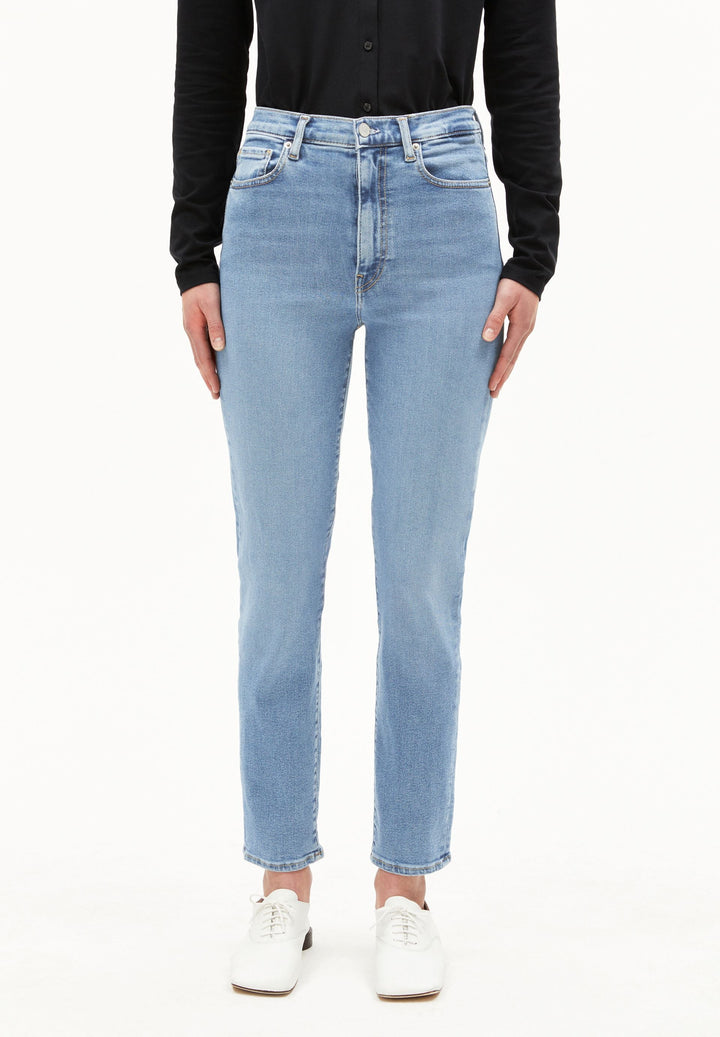 Jeans LEJAANI High Waist Slim Dove von Armedangels