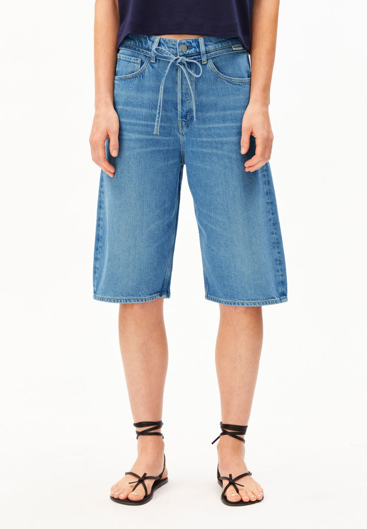 Jeans-Shorts DAANY Baggy Laguna von Armedangels Vorderansicht