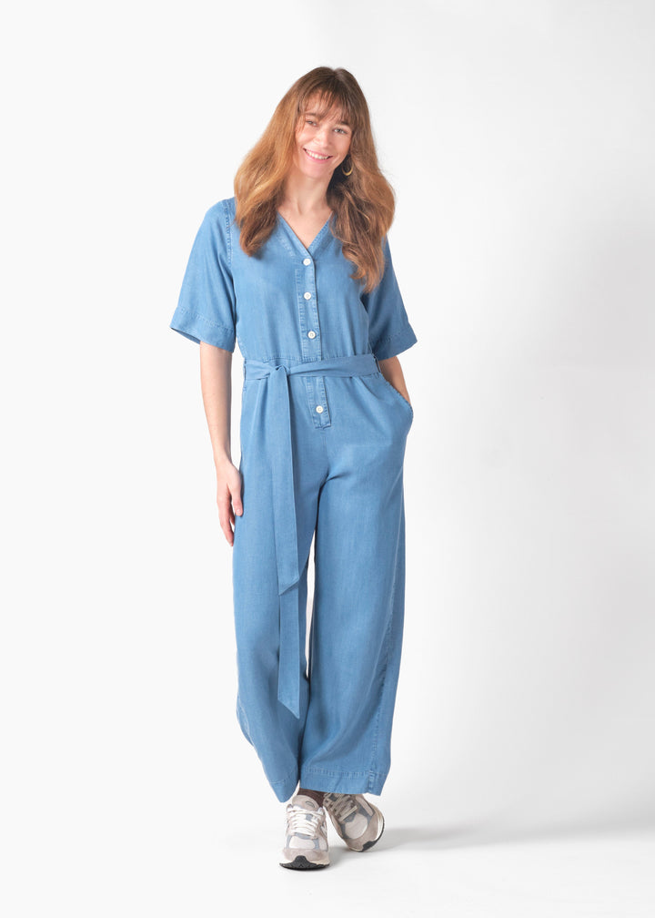 Jumpsuit Marna Light Blue Chambray von Klitmøller Collective Hauptbild