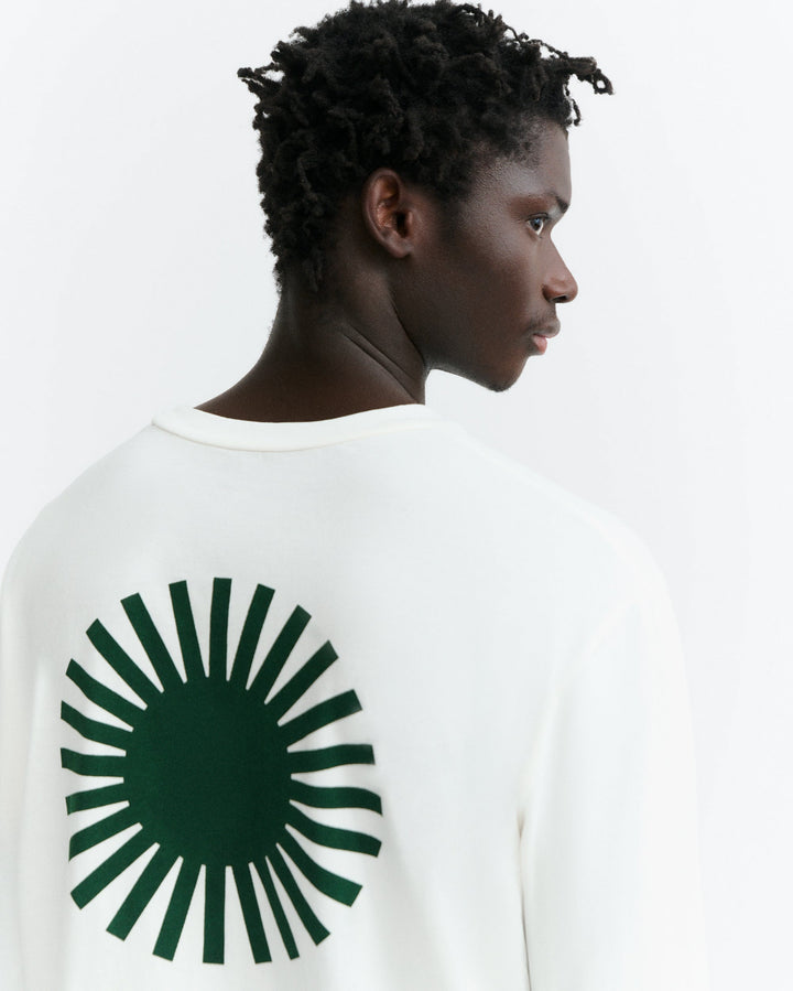 Langarmshirt Big Sol Weiss von Thinking MU, Detail Sonnen-Print auf dem Rücken