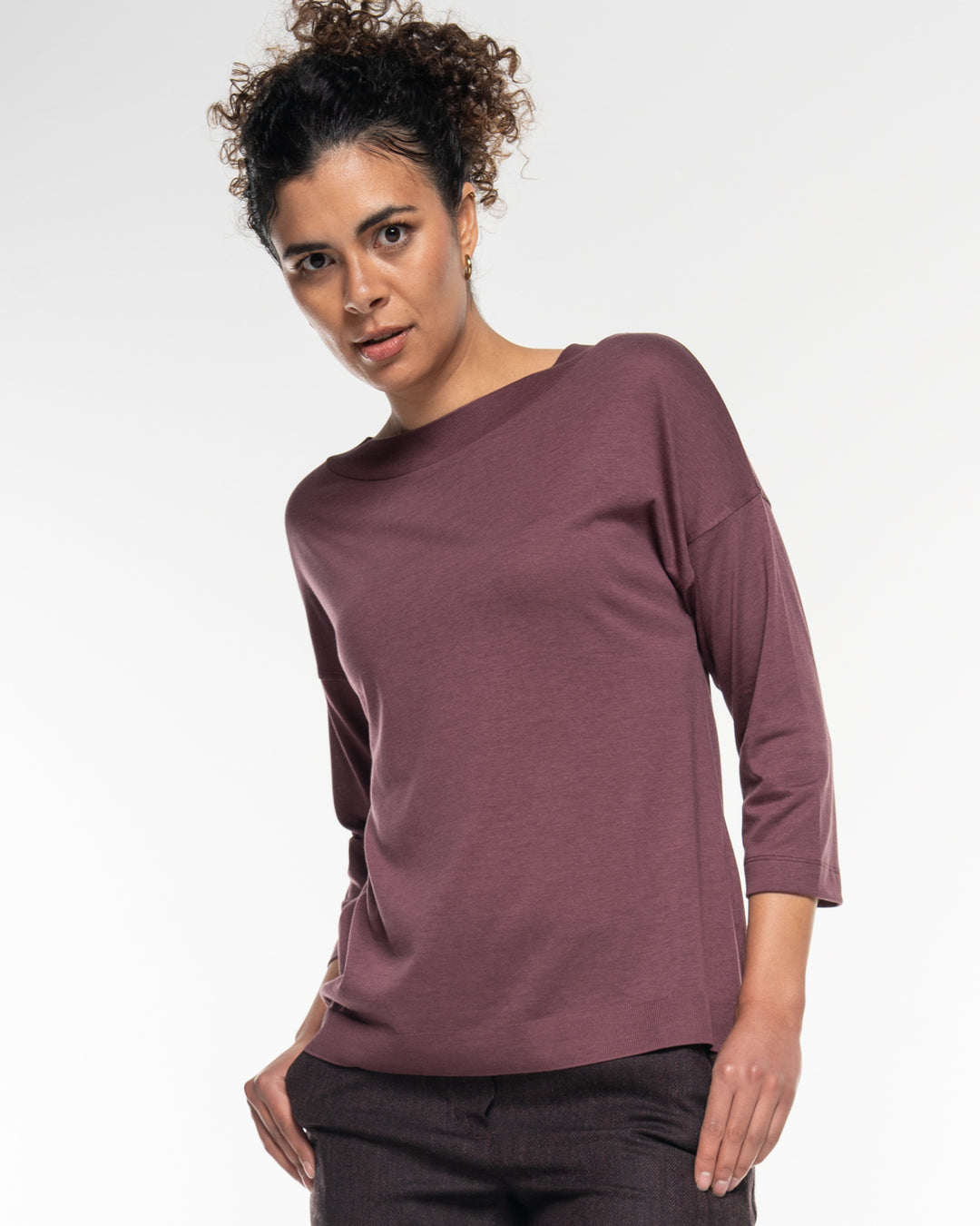 Luxury Shirt Aubergine von Alma & Lovis Ansicht 3