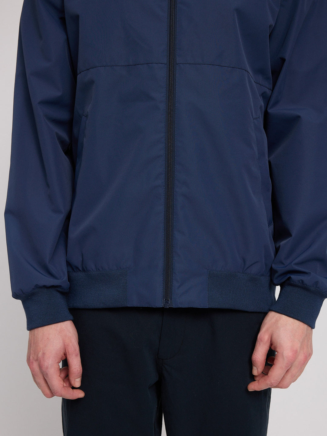 Rain Blouson Mood Blue von Mazine Detail Reissverschluss