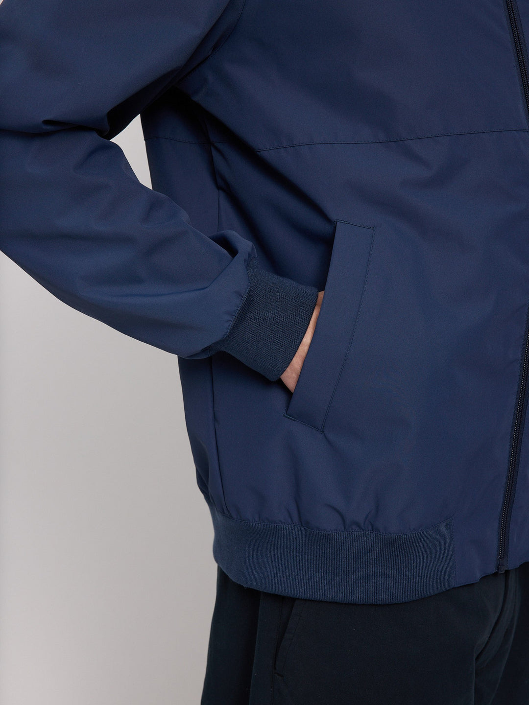 Rain Blouson Mood Blue von Mazine Detail Tasche