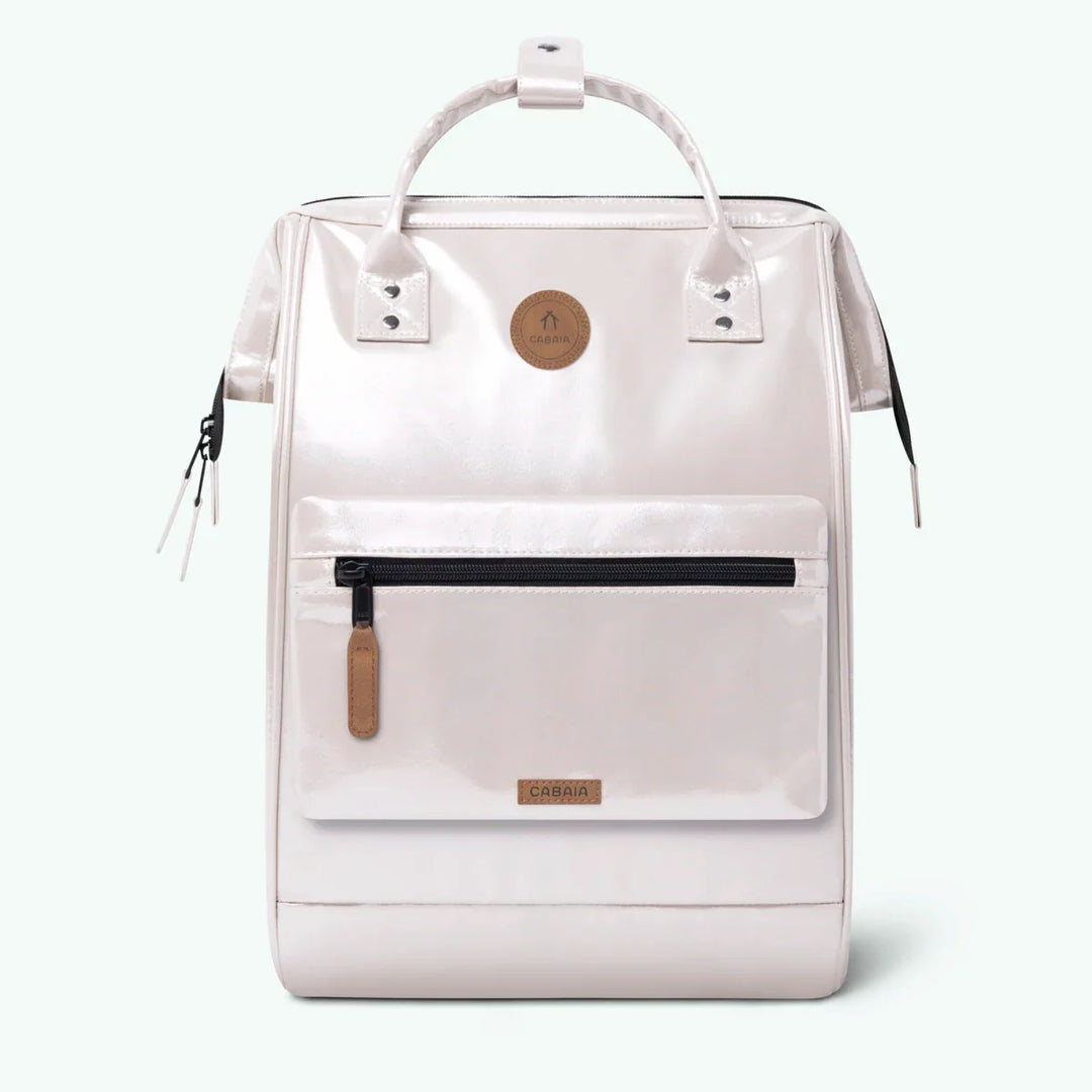 Rucksack Adventurer Large Honolulu Cream von Cabaia, mit cremefarbener Fronttasche