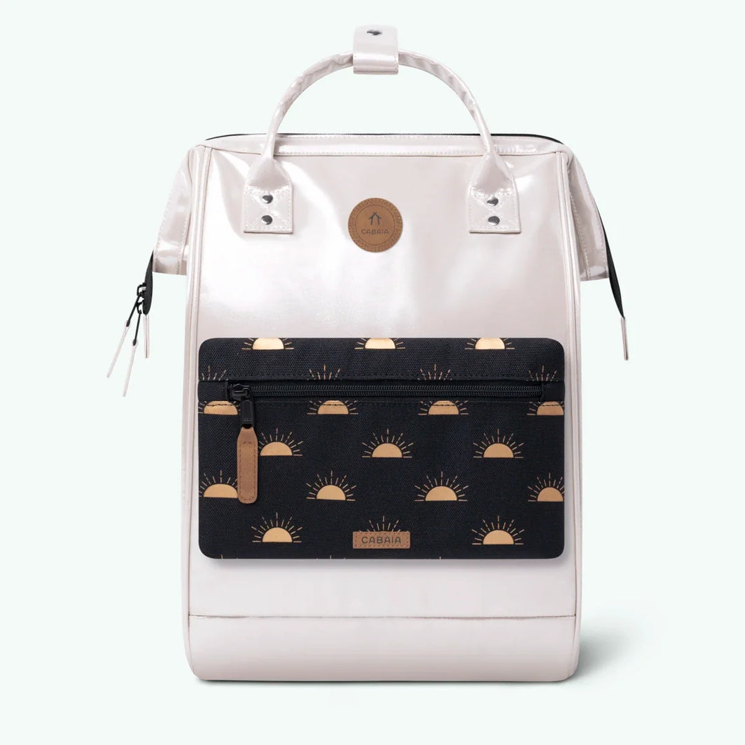 Rucksack Adventurer Large Honolulu Cream von Cabaia, mit schwarzer Fronttasche