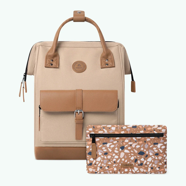 Rucksack Adventurer Medium Kuala Lumpur Beige & Brown von Cabaia, mit beiden Fronttaschen