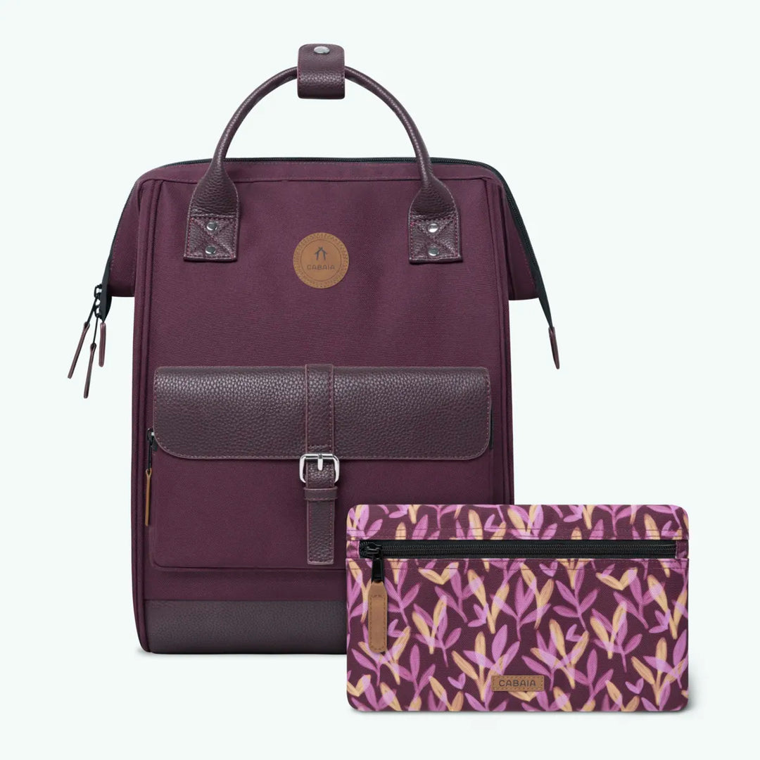 Rucksack Adventurer Medium Norfolk Burgundy von Cabaia, mit beiden Fronttaschen
