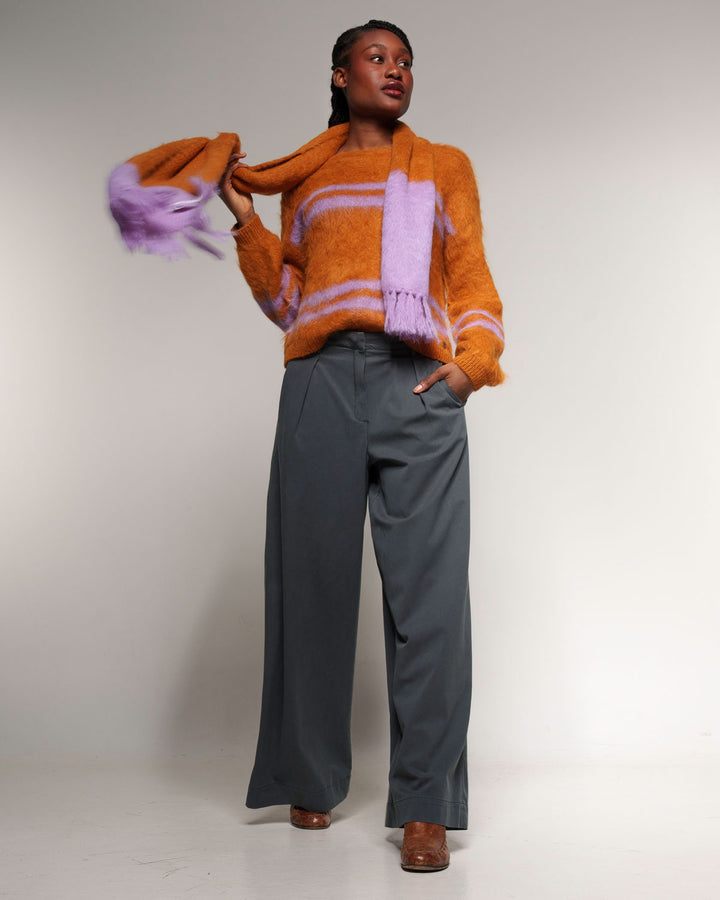 Schal Brushed Scarf von Alma & Lovis Styling ganze Figur