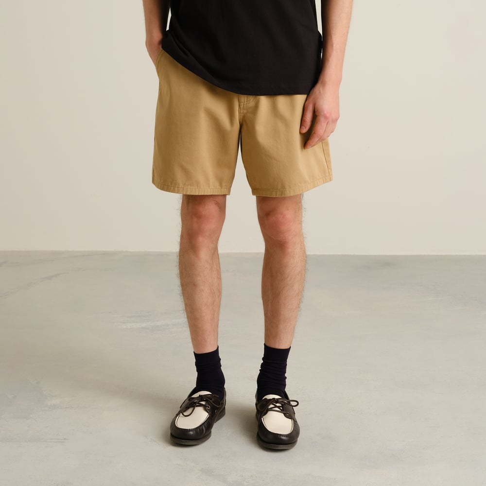 Shorts Chino Olmen Kelp Beige – Dedicated – Zweiblatt 2