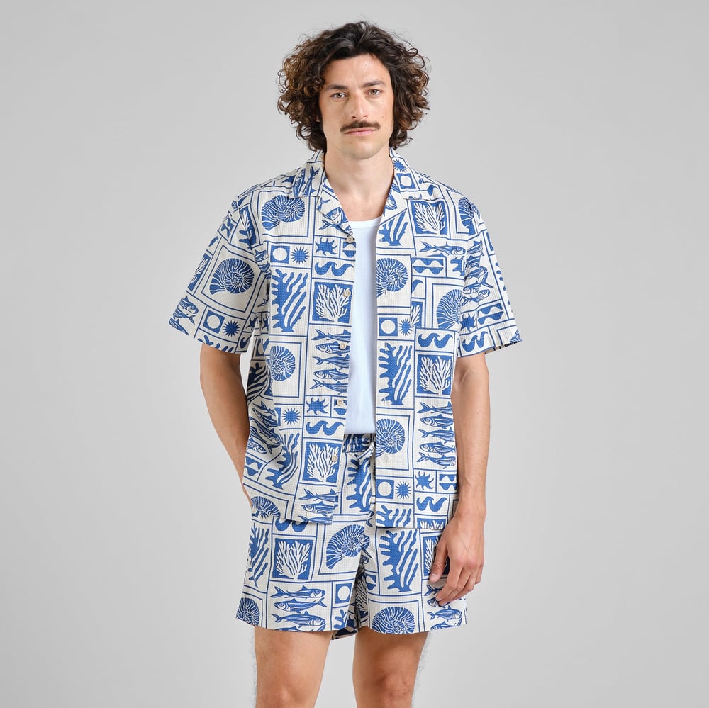 Shorts Essingen Ocean Squares Oat White – Dedicated – Zweiblatt 1