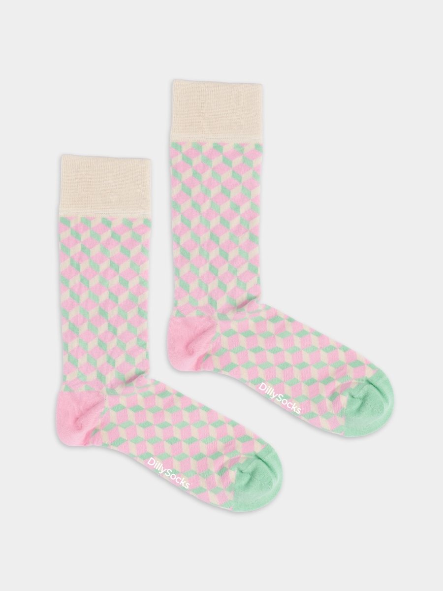 Socken Candy Dice von DillySocks mit Rautenmuster auf Beige