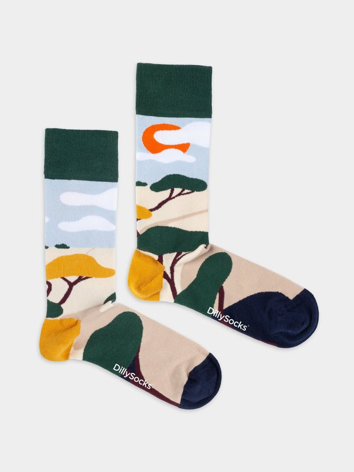 Socken Dreamy Horizon von DillySocks mit Landschafts-Motiv