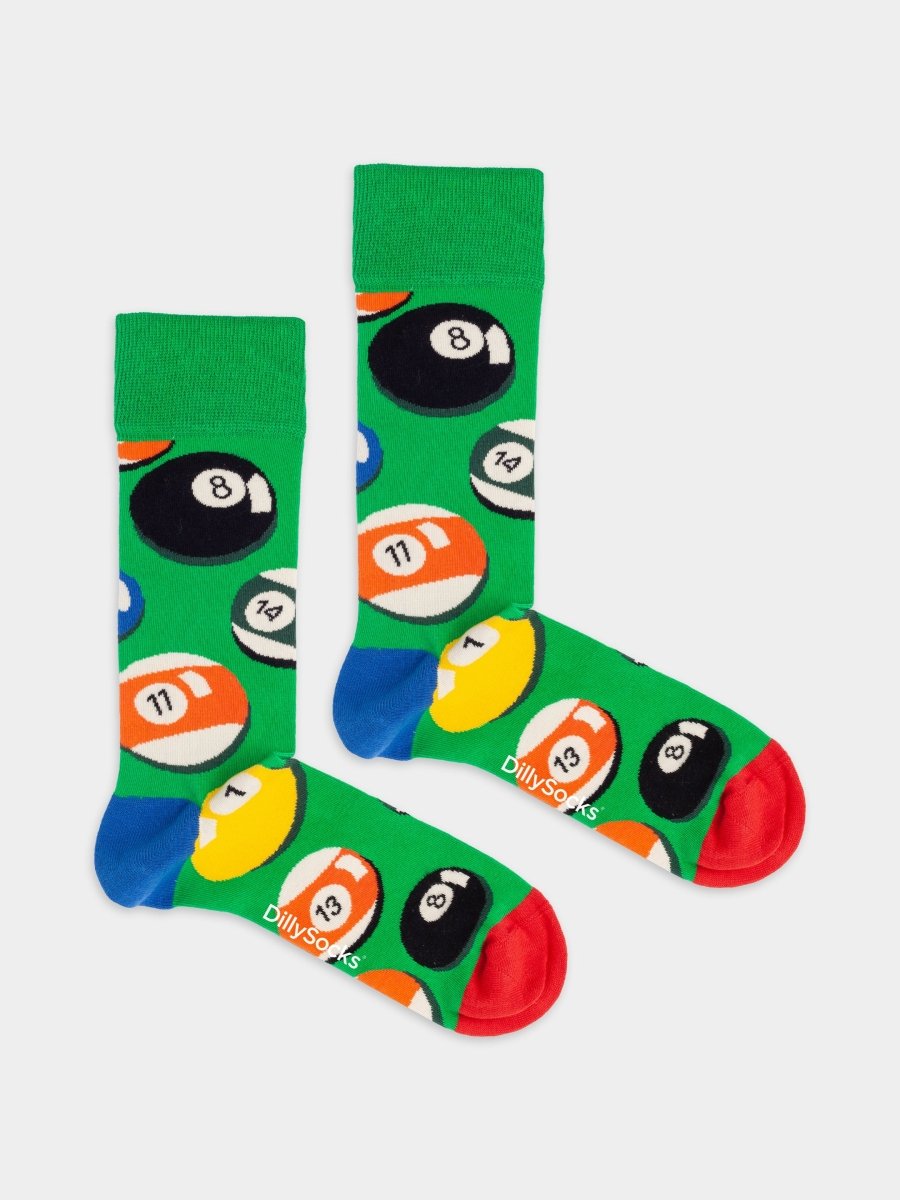 Socken Lucky Eight von DillySocks mit Billardkugeln in Grün und Bunt