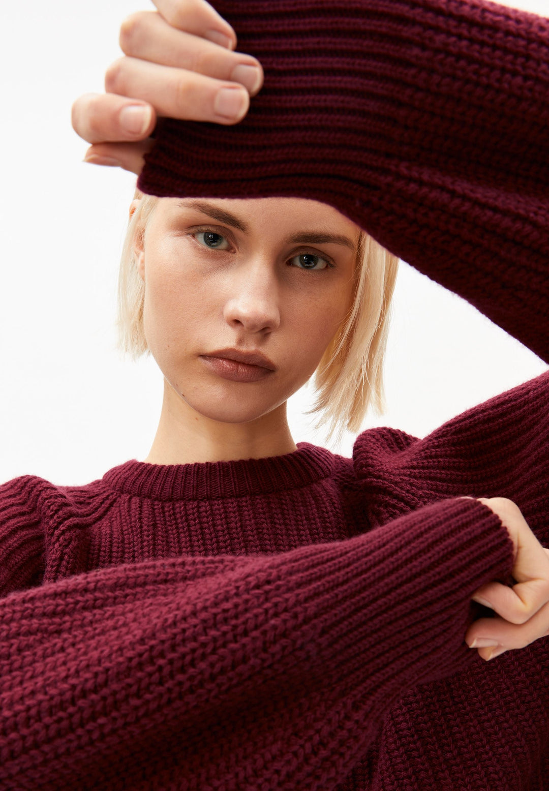 Strickpullover KAAGI Rippstrick Velvet Red von Armedangels Detail Rippstrick