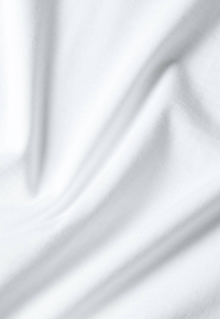 T-Shirt GBLaila White von Givn Berlin – Stoffdetail Bio-Baumwolle