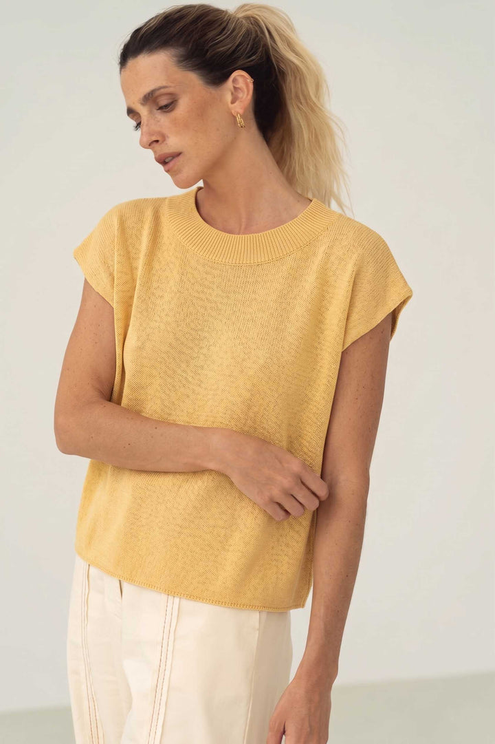 T-Shirt Lucia Linen Knit Yellow – NÄZ – Zweiblatt 3