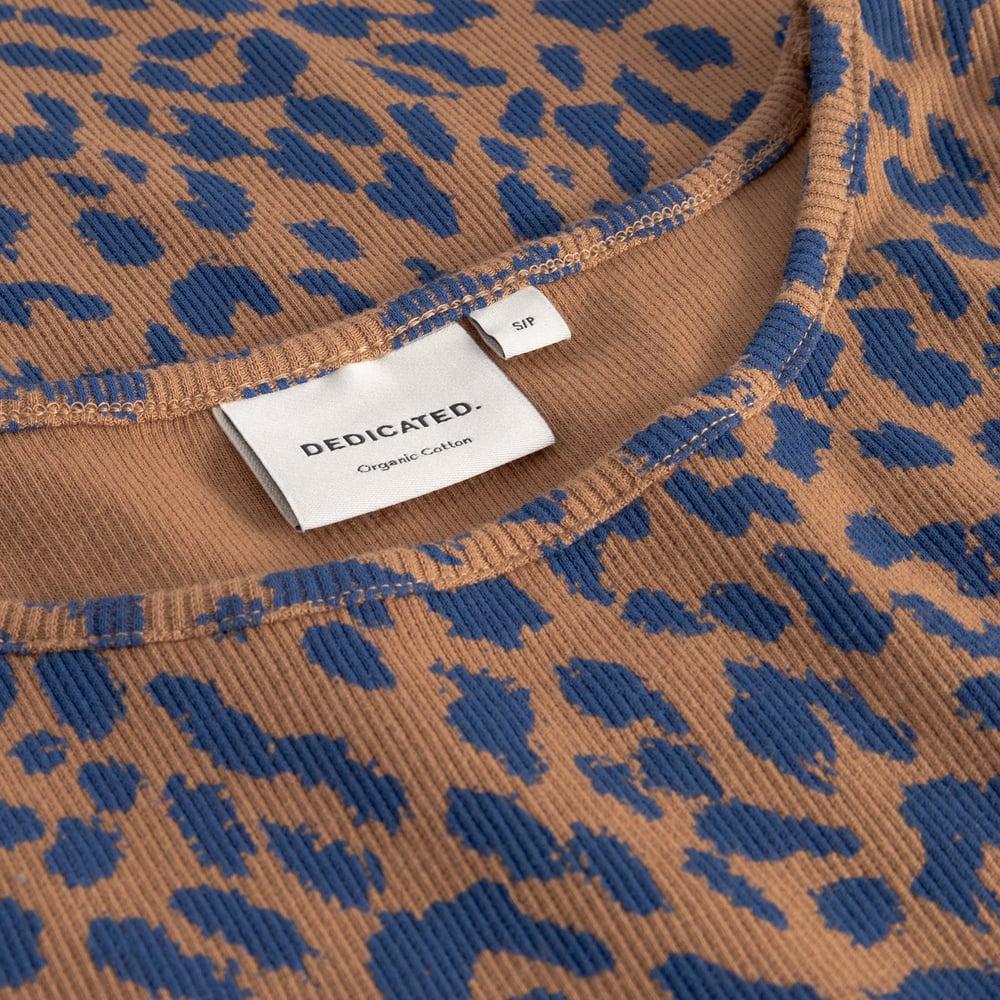 Top Rib Valdermarsvik Leopard Light Brown – Dedicated – Zweiblatt 5