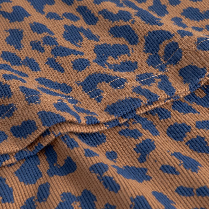 Top Rib Valdermarsvik Leopard Light Brown – Dedicated – Zweiblatt 6