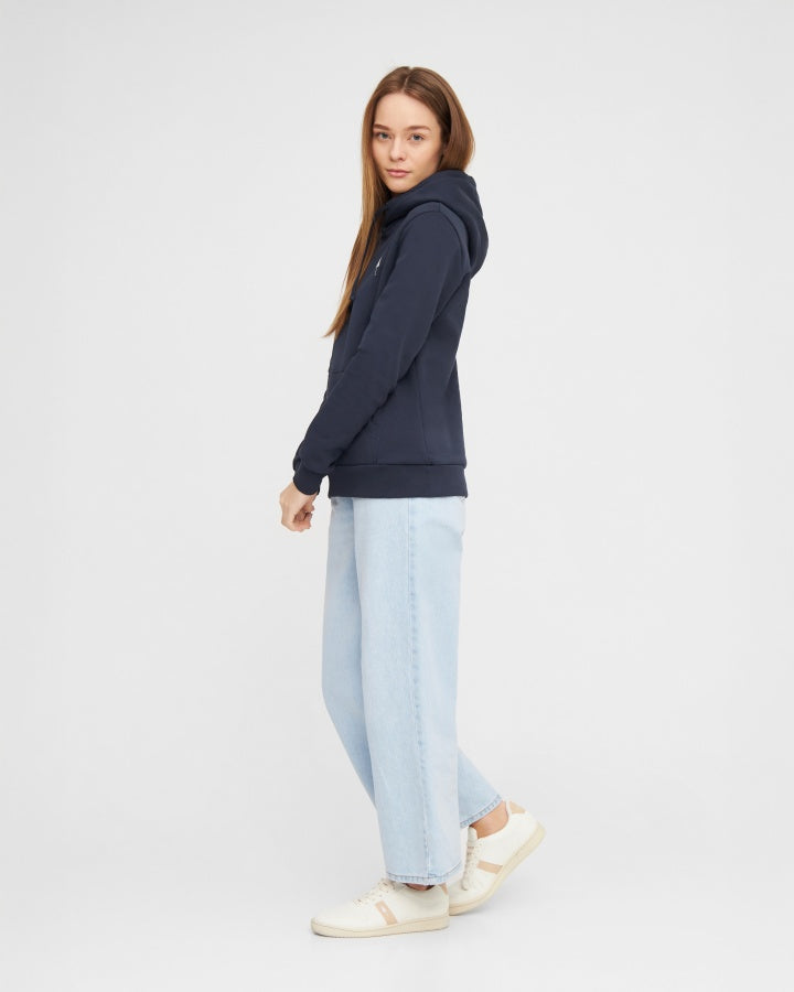 TreeHoodie Women Navy am Model, zweite Ansicht