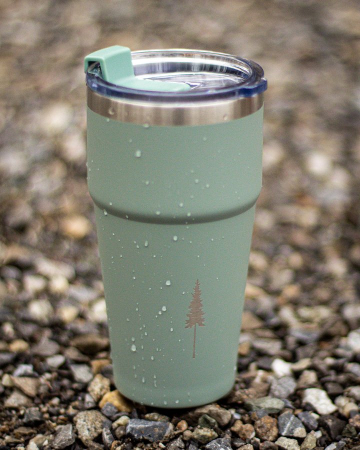TreeMug Outdoor von NIKIN draussen im Einsatz