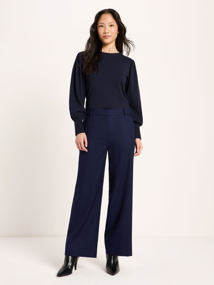 Verkürzte Hose GOTS Schurwolle Midnight Melange von Lanius am Model