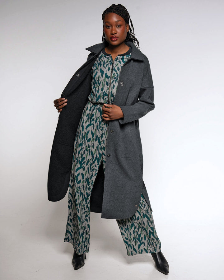 Walkmantel Thymian von Alma & Lovis am Model